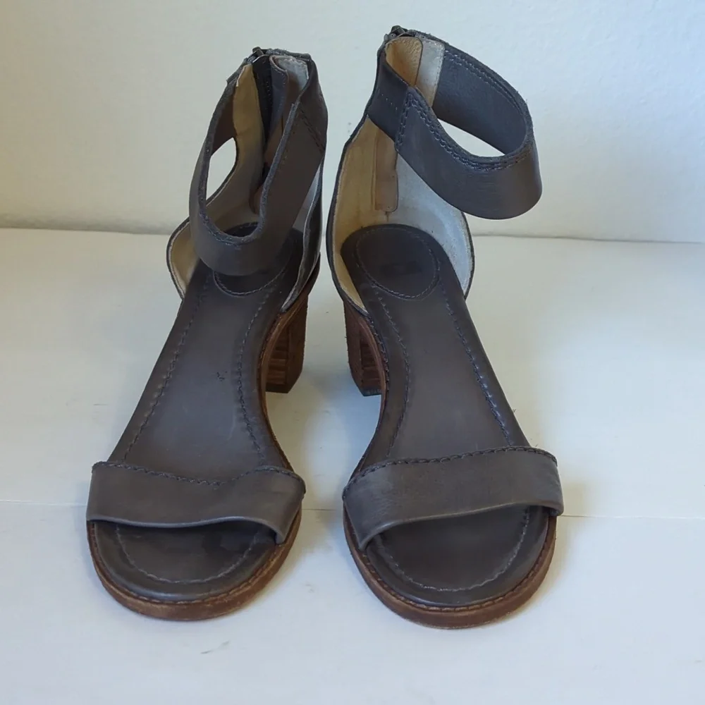 Frye Brielle Charcoal Grey Wooden Ankle Sandals - Size 8 - Picture 5 of 15
